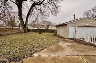 2215 Willowrow Ave NE, Canton, OH 44705 - Photo 22