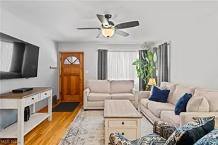 22 Youtz Ave, Akron, OH 44301 - Photo 4