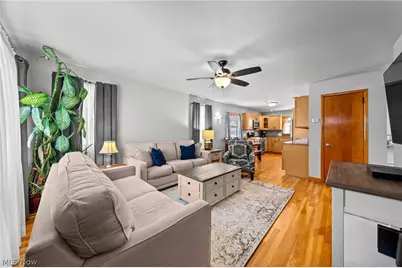 22 Youtz Avenue, Akron, OH 44301 - Photo 6