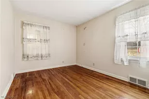 9482 Highland Dr, Brecksville, OH 44141 - Photo 16