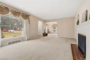 9482 Highland Dr, Brecksville, OH 44141 - Photo 8