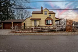 1553 Tanner Ave SW, Canton, OH 44706 - Photo 1