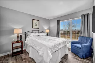 23002 Chandlers Ln, Olmsted Falls, OH 44138 - Photo 24