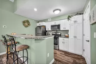 23002 Chandlers Ln, Olmsted Falls, OH 44138 - Photo 6