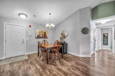 23002 Chandlers Lane, Olmsted Falls, OH 44138 - Photo 14