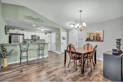 23002 Chandlers Lane, Olmsted Falls, OH 44138 - Photo 16