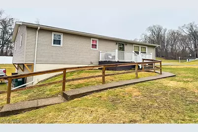 2140 Potts Lane, Zanesville, OH 43701 - Photo 2