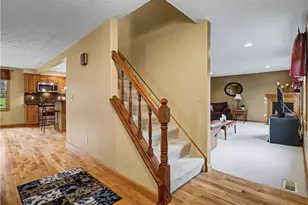 10230 Chipmunk Ridge Dr, Concord Twp, OH 44077 - Photo 4