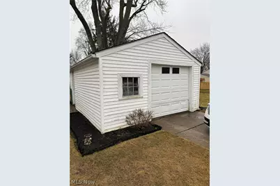 1288 Liberty Avenue, Barberton, OH 44203 - Photo 4