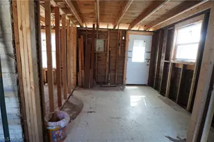 4149 Arrel Rd, Youngstown, OH 44514 - Photo 8