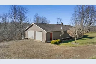 6122 Frederick Avenue NE, Alliance, OH 44601 - Photo 48