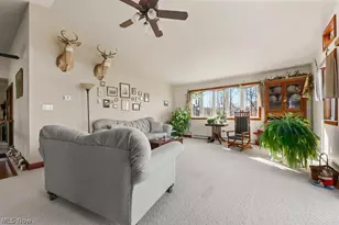 6122 Frederick Ave NE, Alliance, OH 44601 - Photo 8