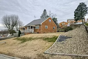 244 Stardust Dr, Wintersville, OH 43953 - Photo 4