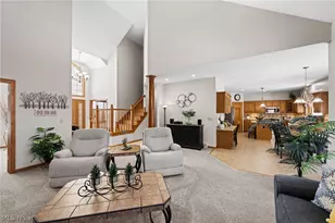 11148 Hempstead Ln, North Royalton, OH 44133 - Photo 6