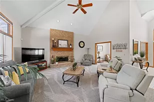 11148 Hempstead Ln, North Royalton, OH 44133 - Photo 4