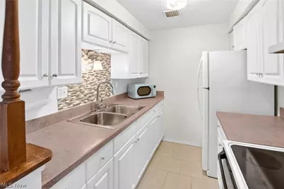 1480 Warren Road #708, Oakwood, OH 44107 - Photo 10