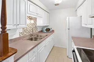 1480 Warren Rd, Oakwood, OH 44107 - Photo 10