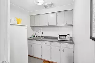 1480 Warren Rd, Oakwood, OH 44107 - Photo 22