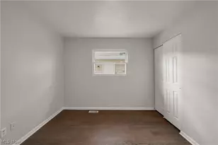 12114 Milligan Ave, Loveland, OH 44135 - Photo 12