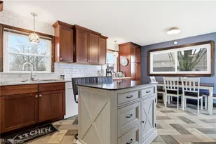 2940 W Erie Ave, Lorain, OH 44053 - Photo 10