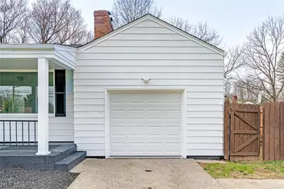 1984 S Schenley Avenue, Youngstown, OH 44511 - Photo 4