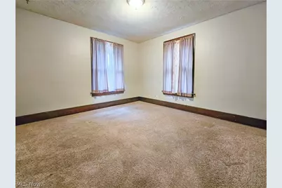 1030 Dartmouth Avenue SW, Canton, OH 44710 - Photo 10