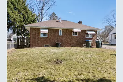 2340 10th Street, Cuyahoga Falls, OH 44221 - Photo 18