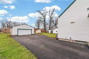 393 Afton Ave, Boardman, OH 44512 - Photo 4