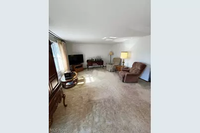 33562 Bainbridge Road, North Ridgeville, OH 44039 - Photo 2