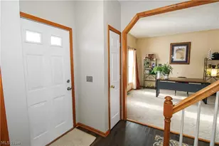 5946 N Mayflower Dr, Lorain, OH 44053 - Photo 8