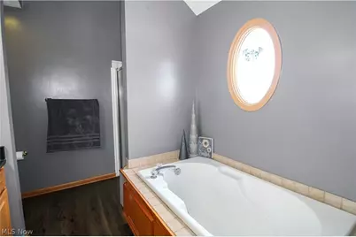 5946 N Mayflower Drive, Lorain, OH 44053 - Photo 36