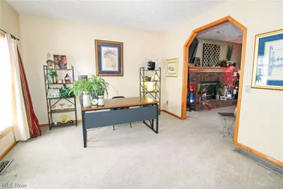 5946 N Mayflower Drive, Lorain, OH 44053 - Photo 4