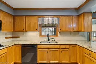 1825 John Carroll Dr SE, Massillon, OH 44646 - Photo 8