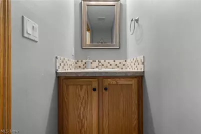 1825 John Carroll Drive SE, Massillon, OH 44646 - Photo 24