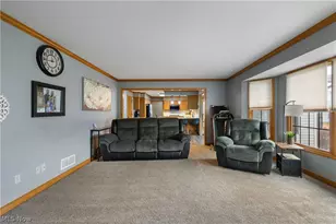 1825 John Carroll Dr SE, Massillon, OH 44646 - Photo 16