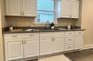 3258 E Berkshire Rd, Cleveland Heights, OH 44118 - Photo 8