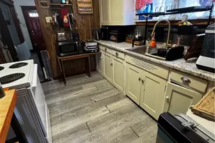 128 N 12th St, Coshocton, OH 43812 - Photo 2