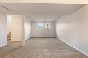 350 Silver Meadows Dr, Kent, OH 44240 - Photo 32