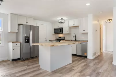 350 Silver Meadows Drive, Kent, OH 44240 - Photo 12