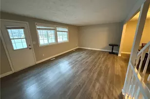 7415 N Chestnut Commons Dr, Mentor, OH 44060 - Photo 6