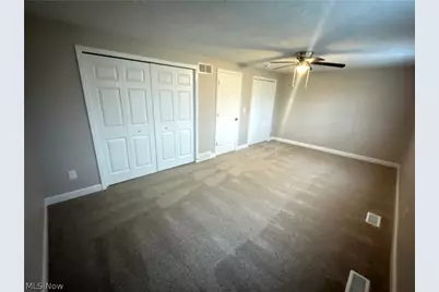 7415 N Chestnut Commons Drive, Mentor, OH 44060 - Photo 12