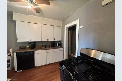 10518 Parkhurst Drive, Loveland, OH 44111 - Photo 2