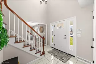 36505 Carriage Ln, Willoughby, OH 44094 - Photo 16