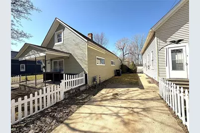 3328 W 61st Street, Loveland, OH 44102 - Photo 2