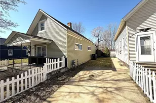 3328 W 61st St, Loveland, OH 44102 - Photo 2