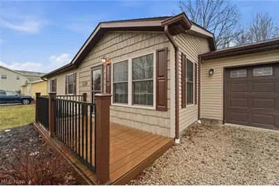 243 Jackson Street, Jefferson, OH 44047 - Photo 2