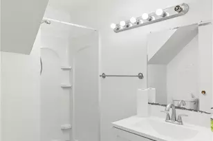 827 Michigan Ave, Youngstown, OH 44504 - Photo 14