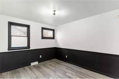 827 Michigan Avenue, Youngstown, OH 44504 - Photo 16