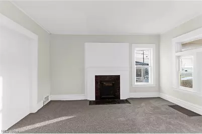 827 Michigan Avenue, Youngstown, OH 44504 - Photo 8