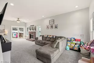 5271 Aspen Meadow Dr, Ravenna, OH 44266 - Photo 8